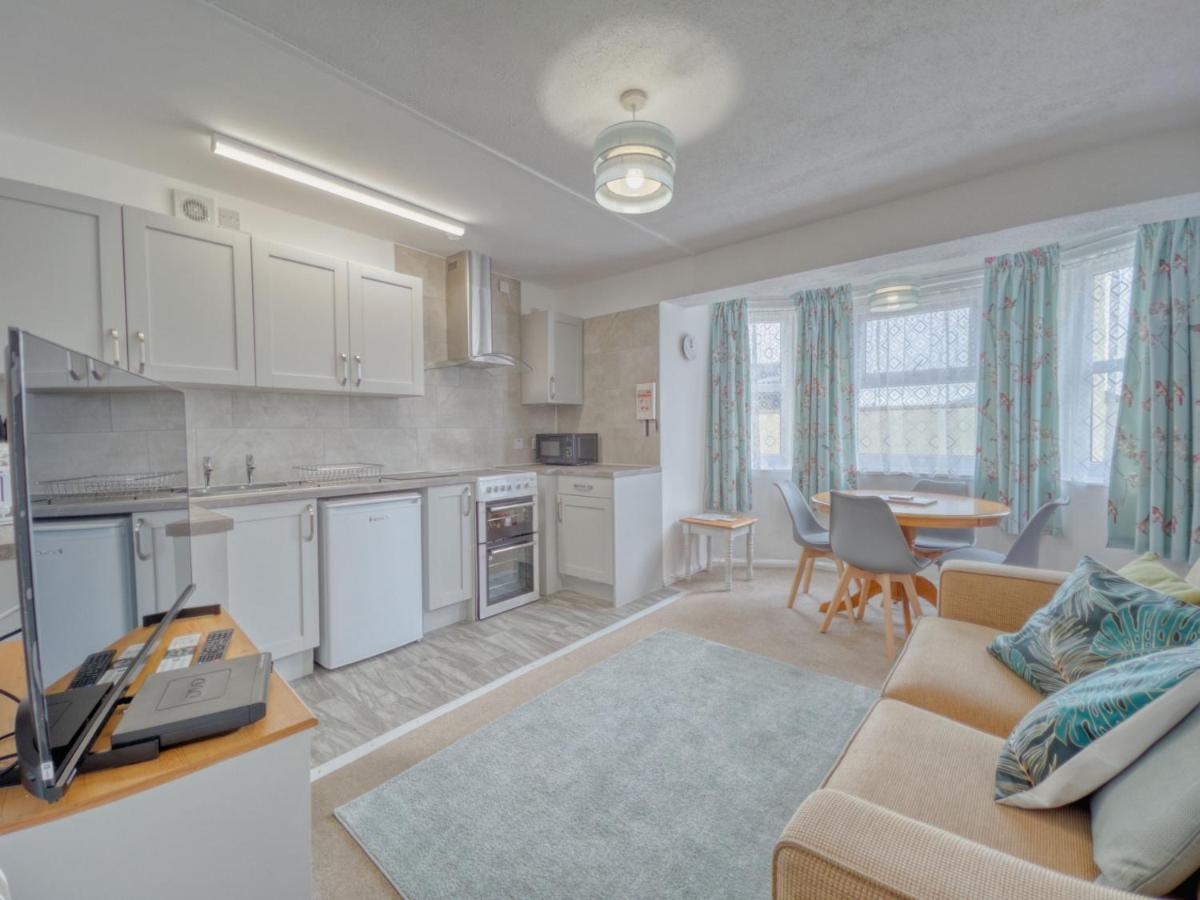 Apartment 7 - 1 Bedroom Sea Front Location - Step Free Access From Rear - Free Parking Paignton Buitenkant foto